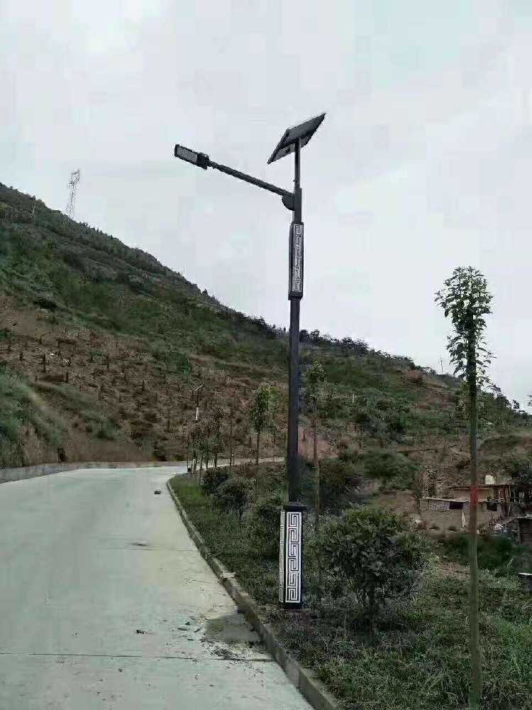 江阴市仿古太阳能路灯